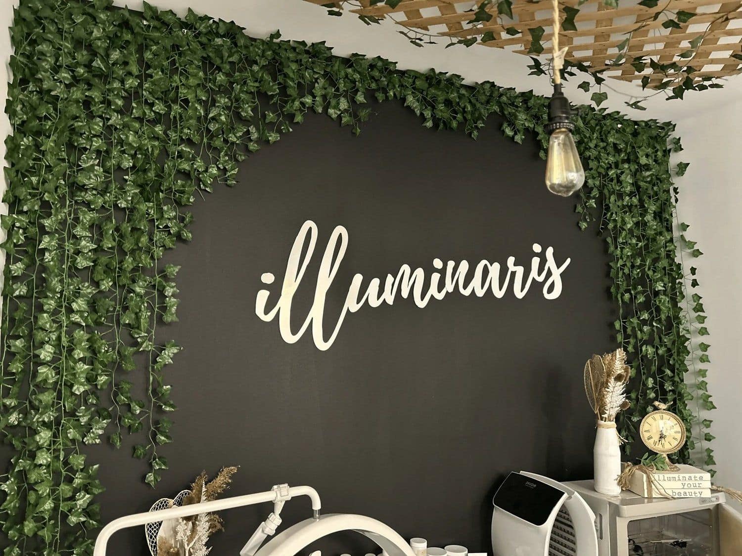 The treatment room at Illuminaris Laser Hair Removal in Welland, Ontario